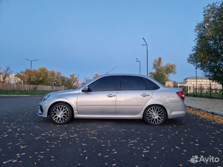 LADA Granta 1.6 МТ, 2015, 154 191 км