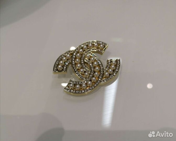 Брошь Chanel