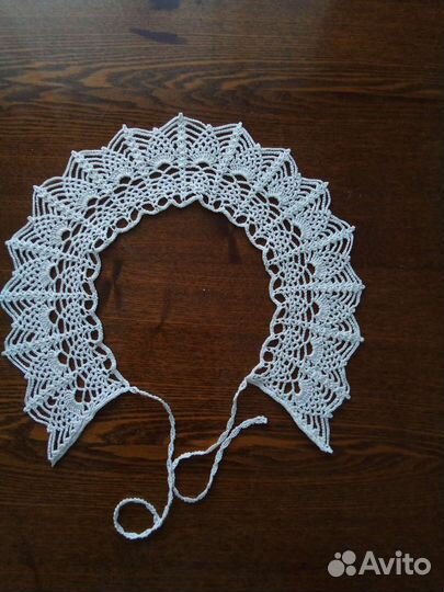 Воротнички вязаные накладные. Ручная работа