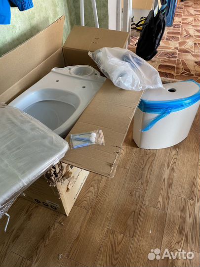 Унитаз santek новый