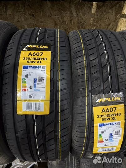 Aplus A607 335/45 R18