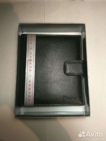 Натуральная визитница person