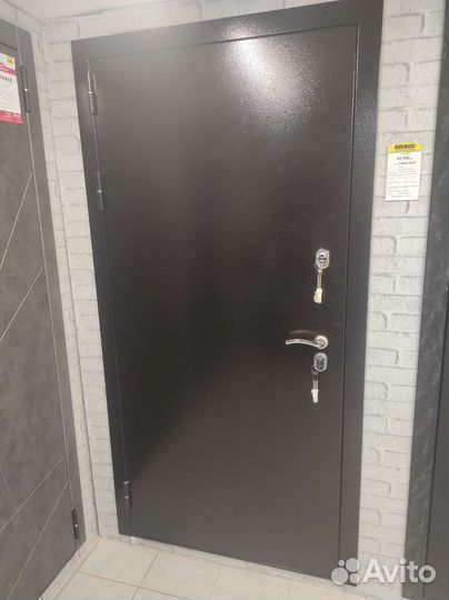 Входная дверь Аляска Термо пальмира