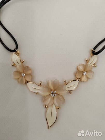 Колье бижутерия