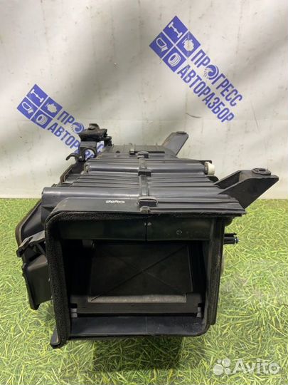 Корпус печки Hyundai Terracan внедорожник 2.5 D4BH