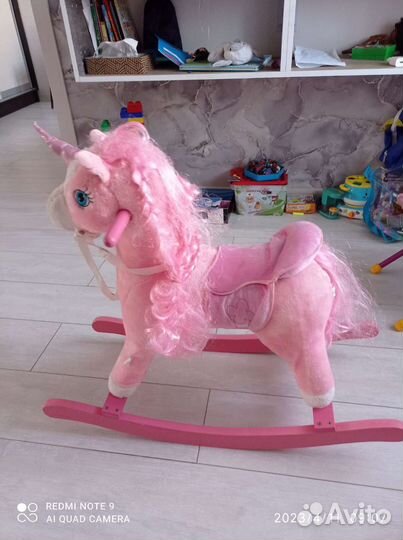 Качалка лошадь