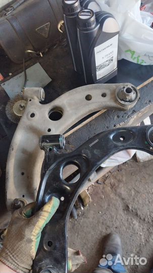 Рычаг подвески Jett V91-437L/R