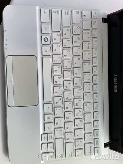 Samsung nc 110 Нетбук
