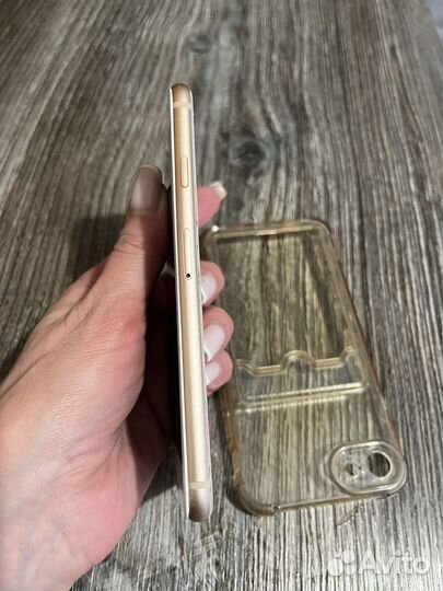 iPhone 8, 64 ГБ