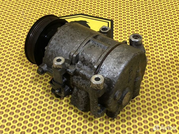 Компрессор системы кондиционирования Kia Quoris