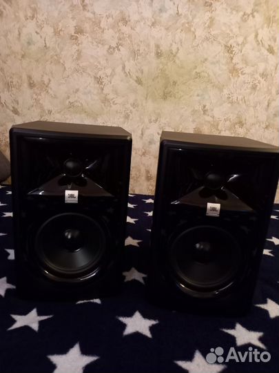Студийные мониторы JBL MkII 3 series