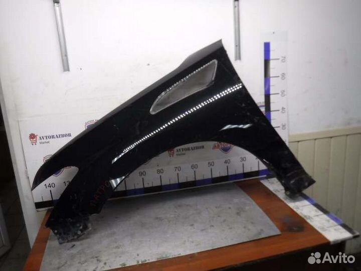 Крыло переднее левое Nissan Patrol