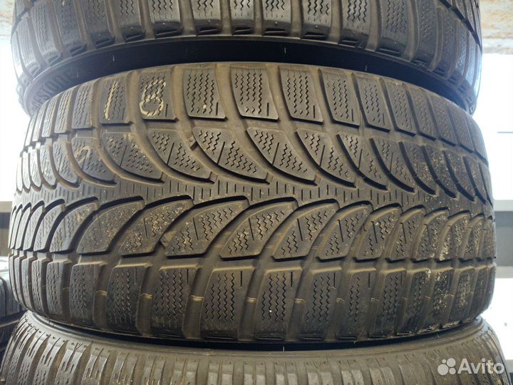 Bridgestone Blizzak LM-32 225/45 R18