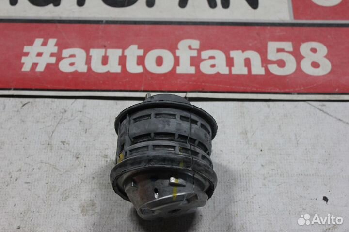 Подушка двигателя передняя Mercedes