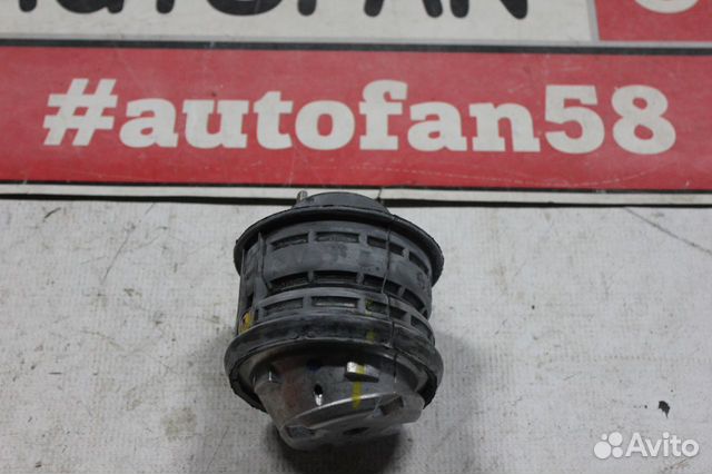 Подушка двигателя передняя Mercedes