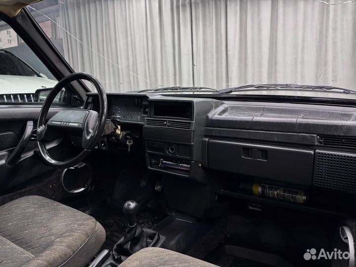 ВАЗ 2109 1.5 МТ, 2003, 207 800 км