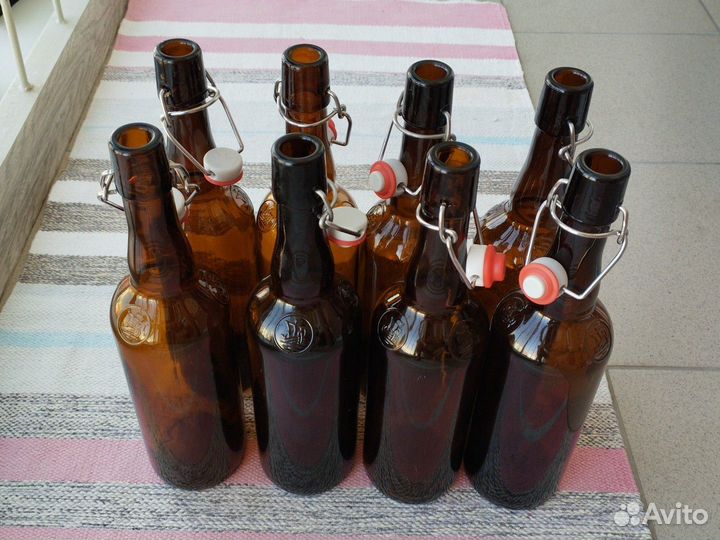 Бутылка с крышкой