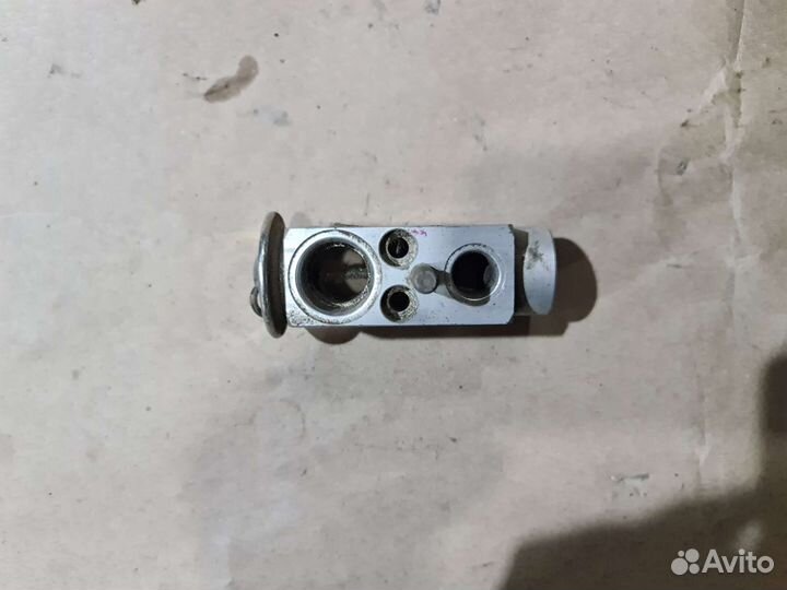 Расширительный клапан Mercedes W220