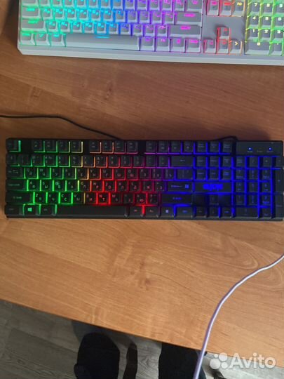 Игровая клавиатура + мышь в подарок