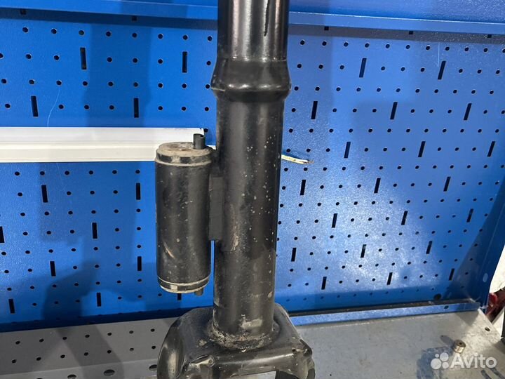 Амортизатор на Мерседес GLE-ML-166