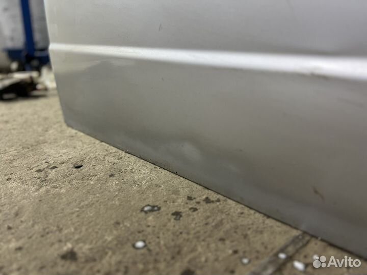 Дверь передняя правая Skoda Fabia 1