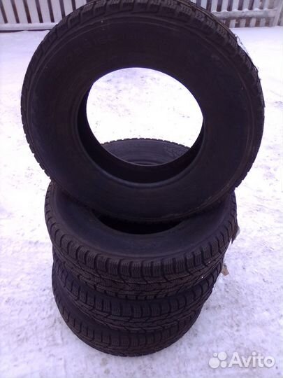 Nokian Tyres Hakkapeliitta CR3 225/75 R16 B