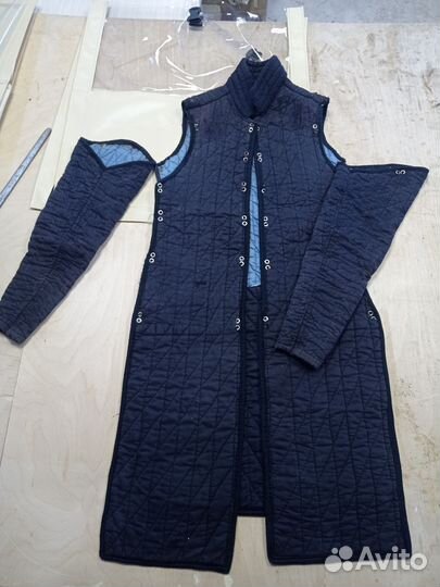 Костюм для фехтования и шлем