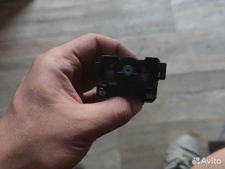 Омыватель фары правый Toyota Camry v55