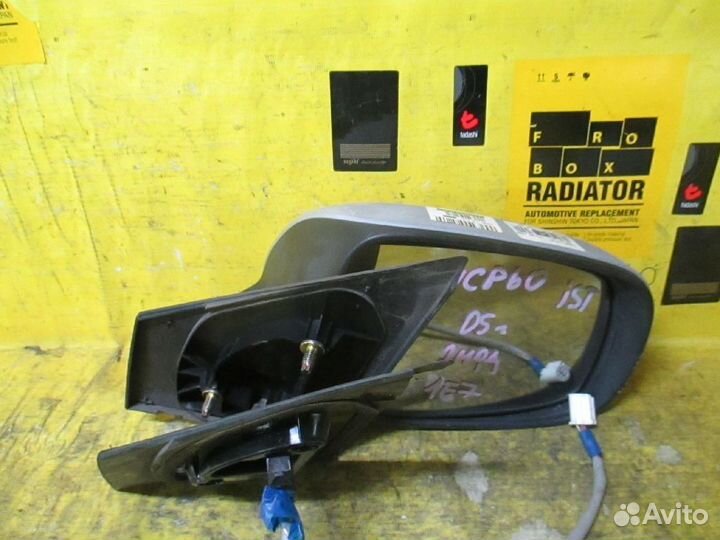 Зеркало двери Toyota Ist NCP60 (Правое)