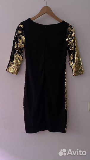 Платье в пайетках золотое
