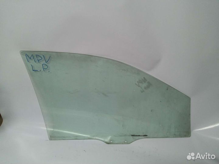 Mazda MPV стекло левой правой передней двери задни