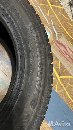 Continental ContiIceContact 4x4 235/55 R17