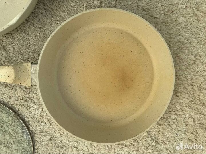 Сковороды большие