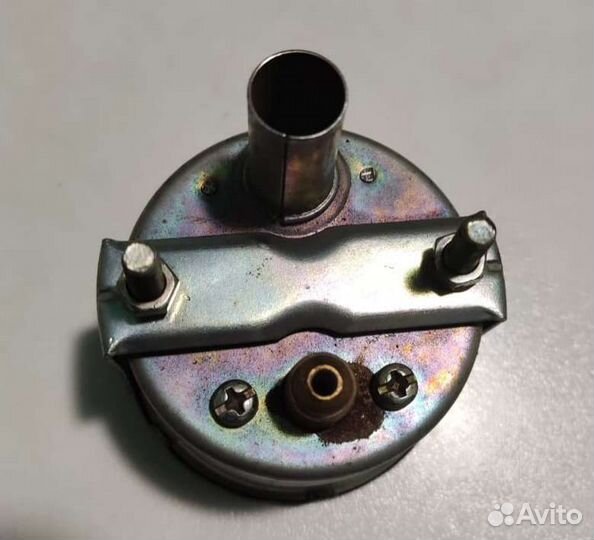 Механический указатель давления масла