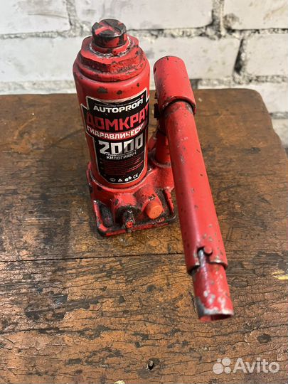 Добкрат гидравлический бутылочный 2т