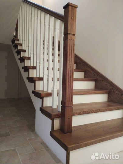 Ступени для лестниц и другие комплектующие