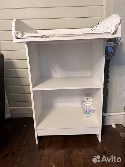 Пеленальный столик