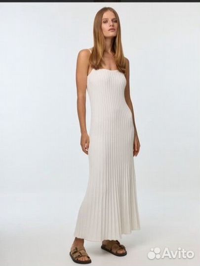 Вязаное платье макси Sela