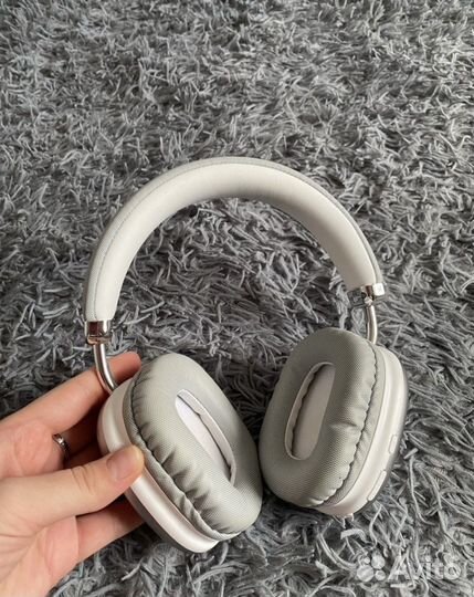 Беспроводные наушники