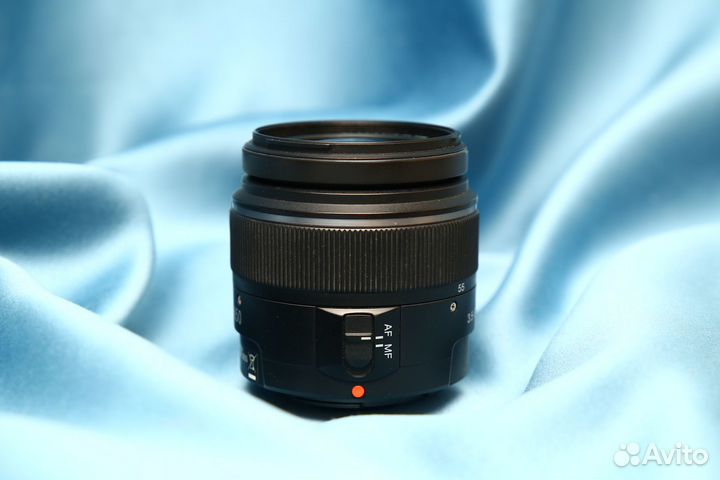 Sony 18-55mm f/3.5-5.6 SAM