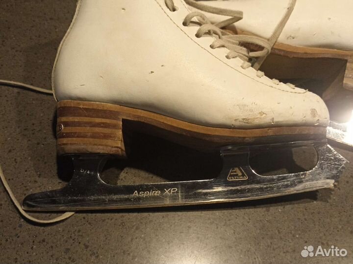 Фигурные коньки jackson competitor 2C