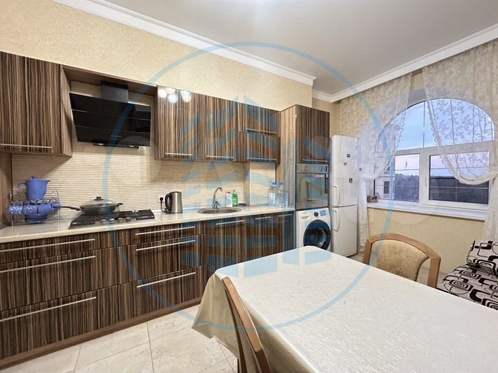 2-к. квартира, 71 м², 5/6 эт.