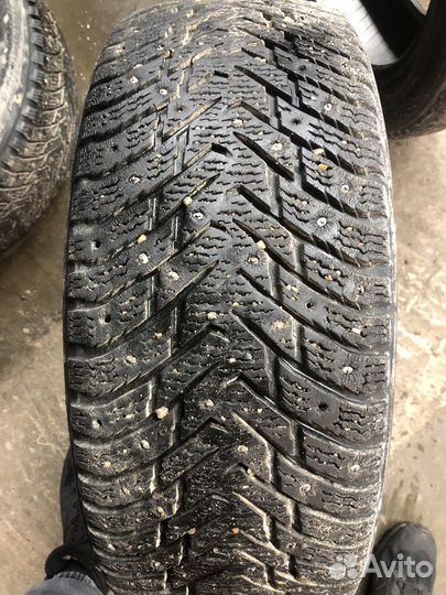 Nokian Tyres Hakkapeliitta 8 215/65 R17