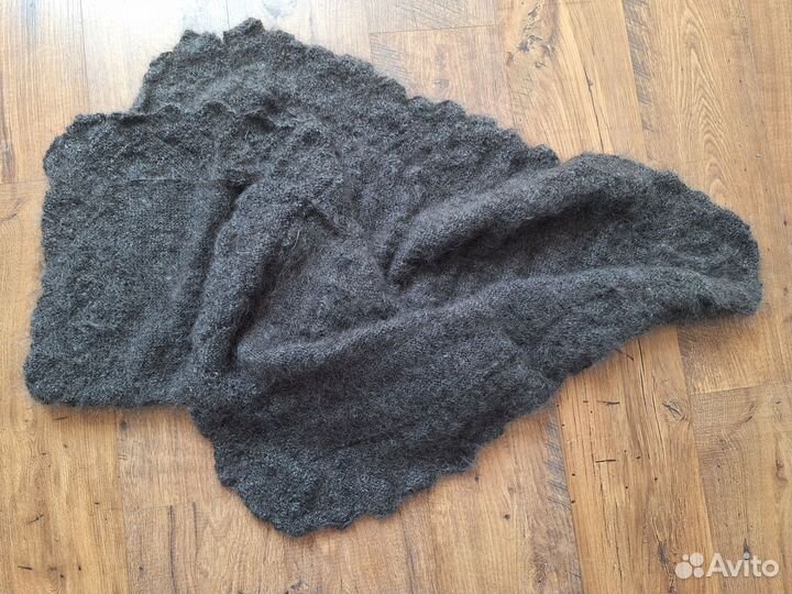 Пуховый платок из козьего пуха