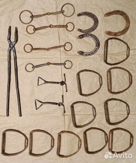 Стремя старинное подковы удила