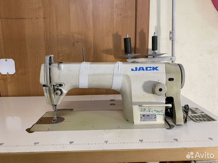 Промышленная швейная машинка jack