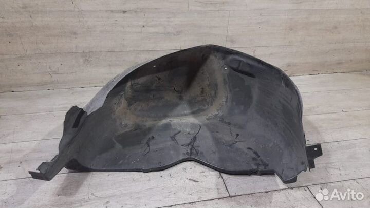 Подкрылок задний правый Volkswagen Transporter T6