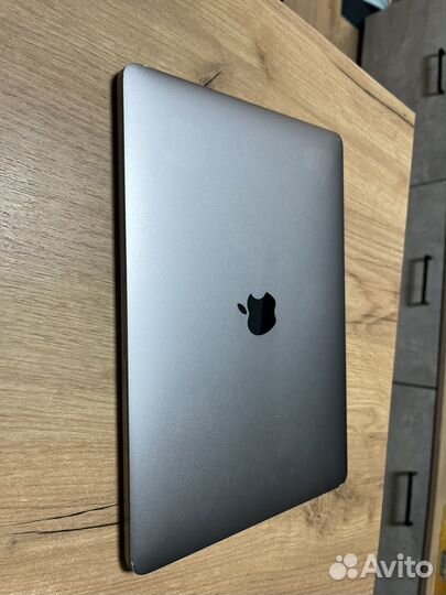MacBook Pro 13 2017 512Gb Touch Bar