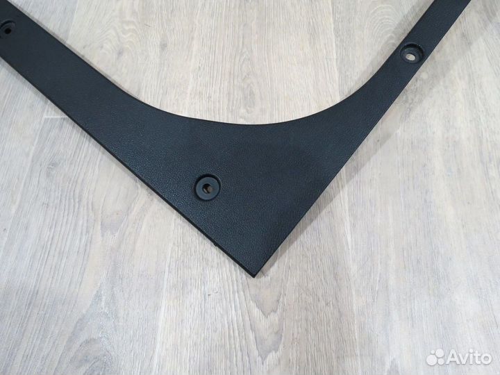 Обшивка багажника правая Kia Rio 3