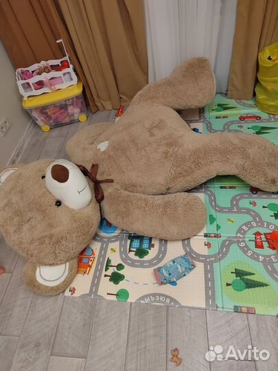 Большие плюшевые медведи